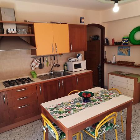 Casa Susanna Fondachello  Eksteriør bilde