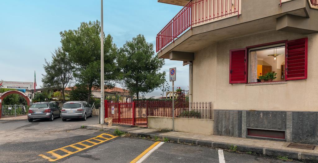 Casa Susanna Fondachello  Eksteriør bilde